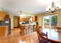 1011 Maple St. S.